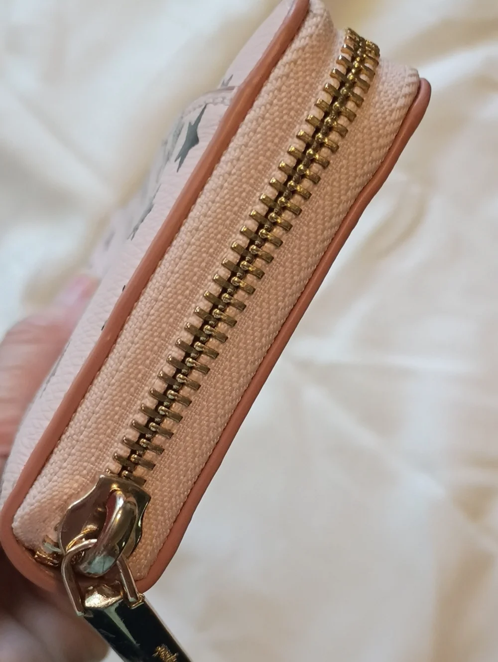 kate spade Pink Star-Print Zip Wallet